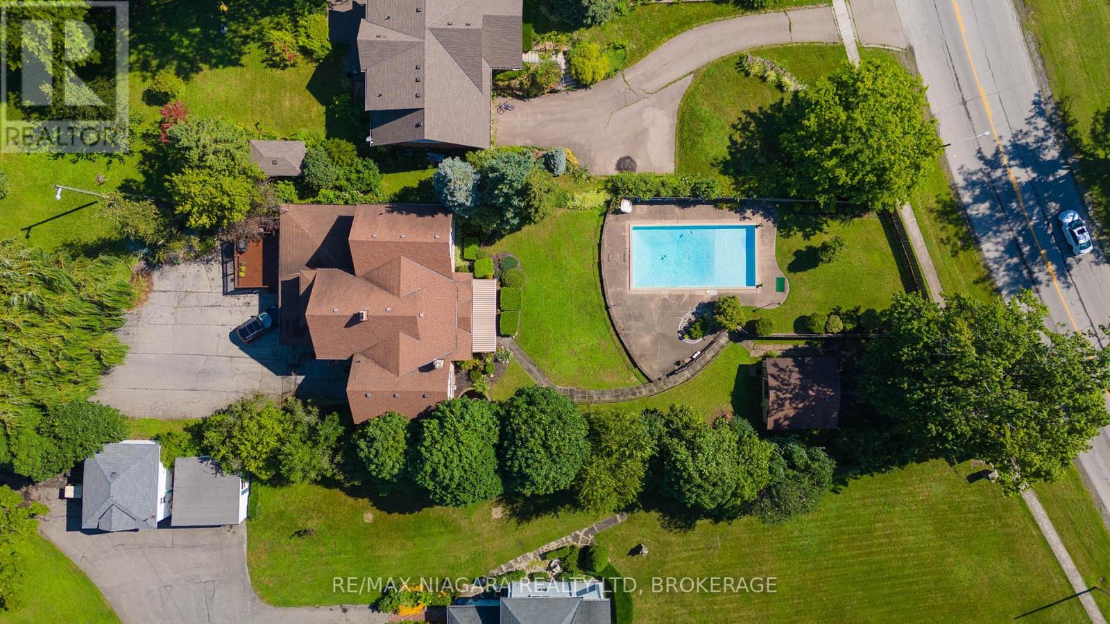 140 Lakeshore Road Property Photo 25