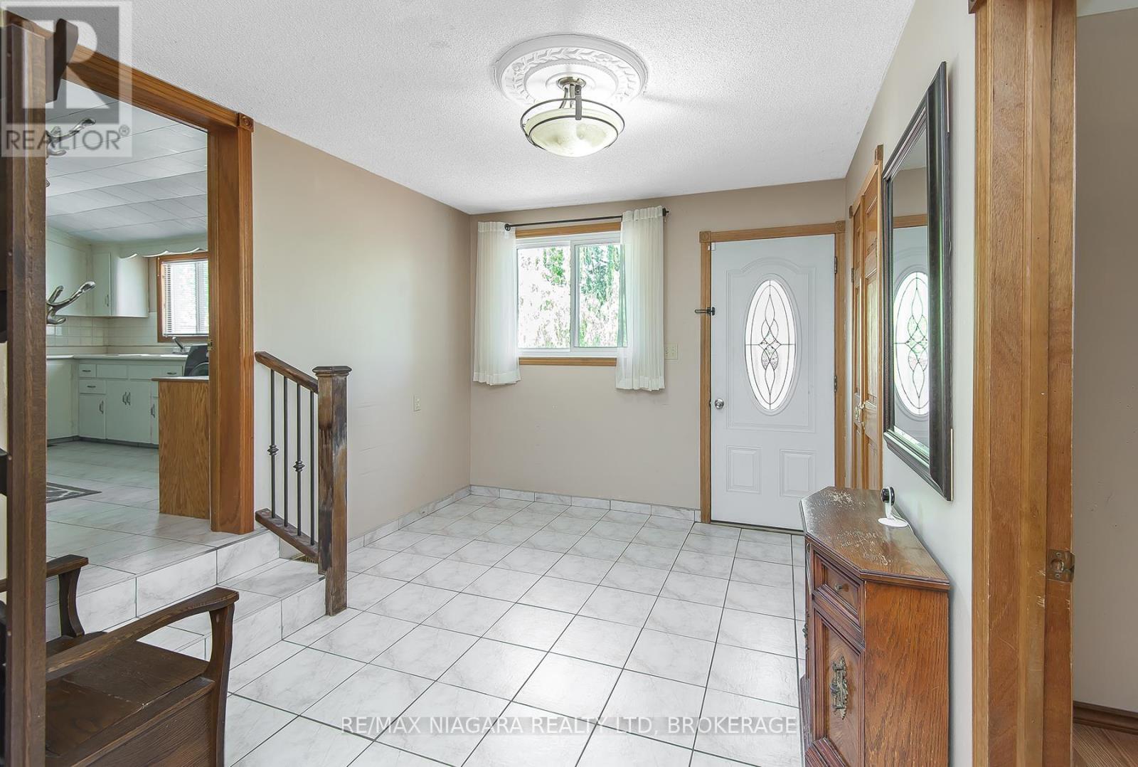 140 Lakeshore Road Property Photo 29