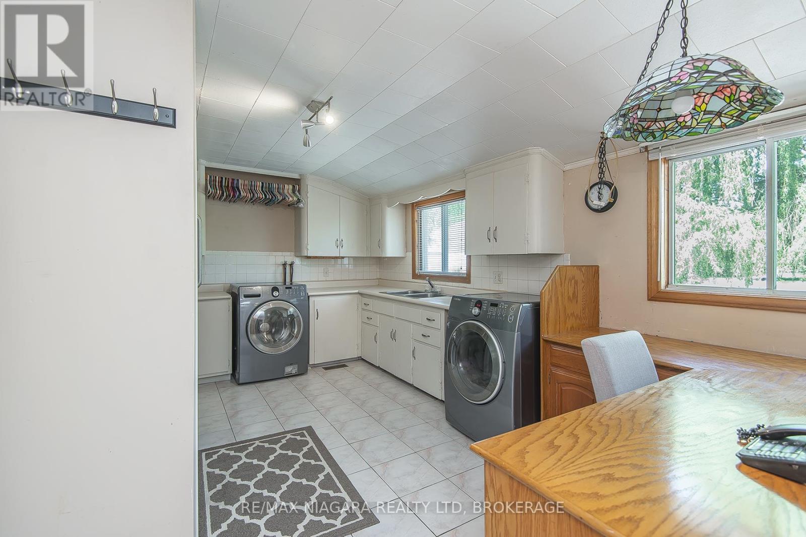 140 Lakeshore Road Property Photo 32