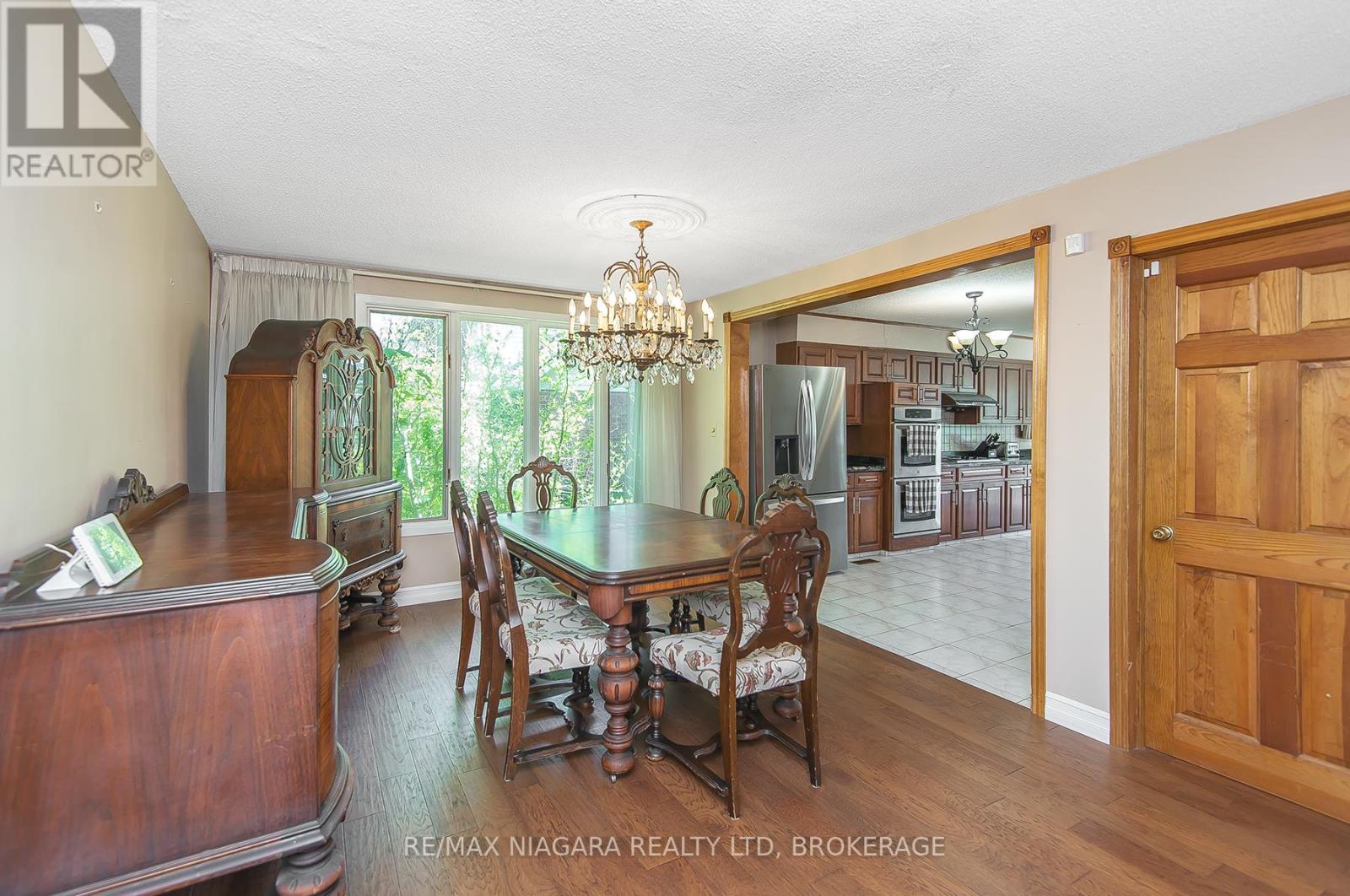 140 Lakeshore Road Property Photo 36