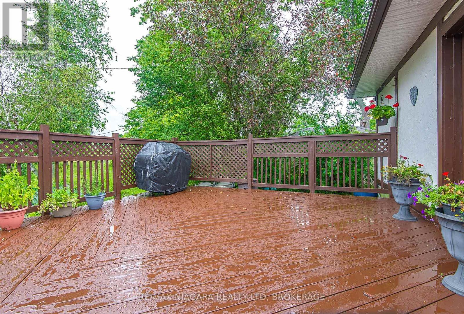 140 Lakeshore Road Property Photo 38