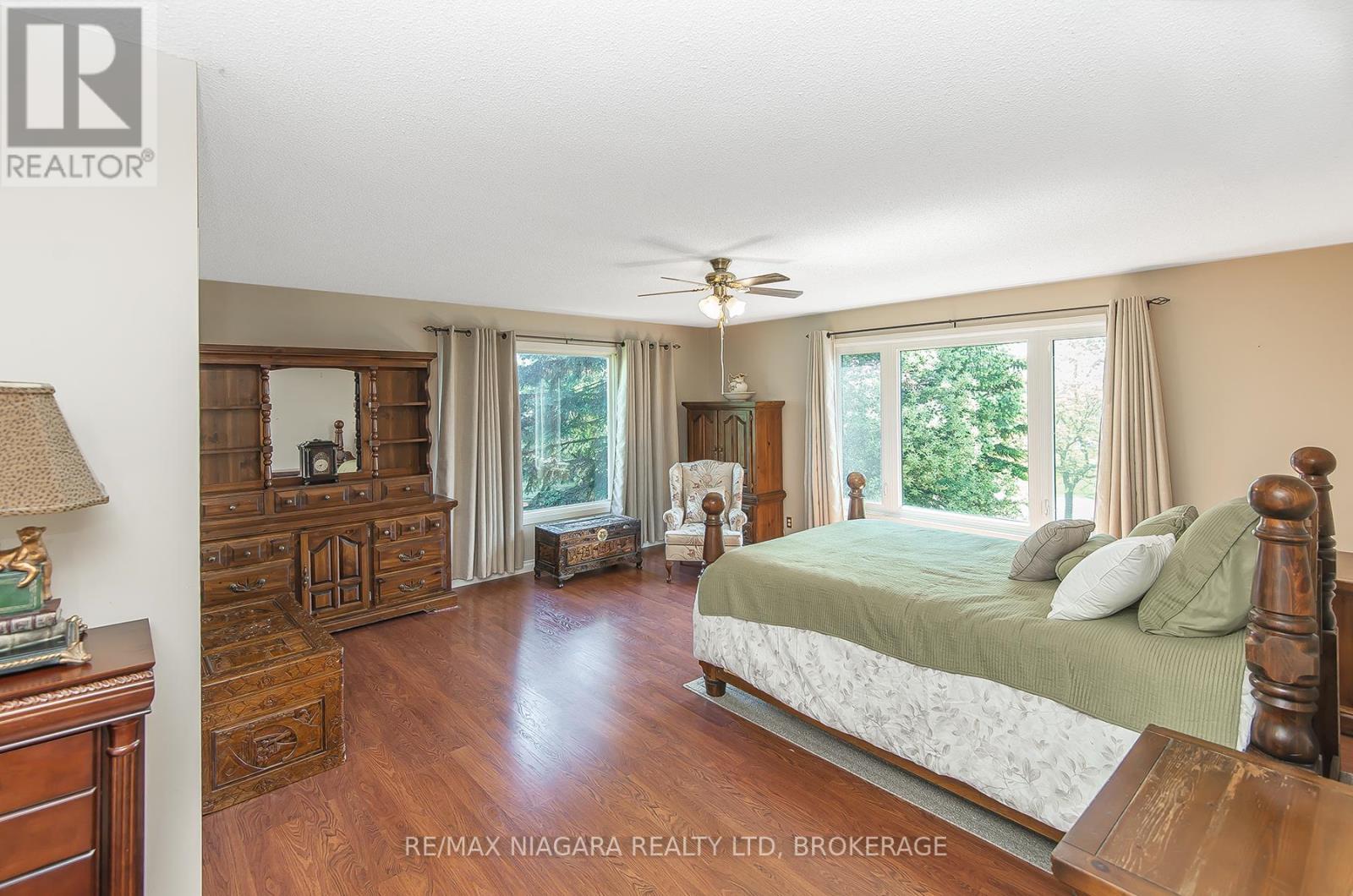 140 Lakeshore Road Property Photo 40