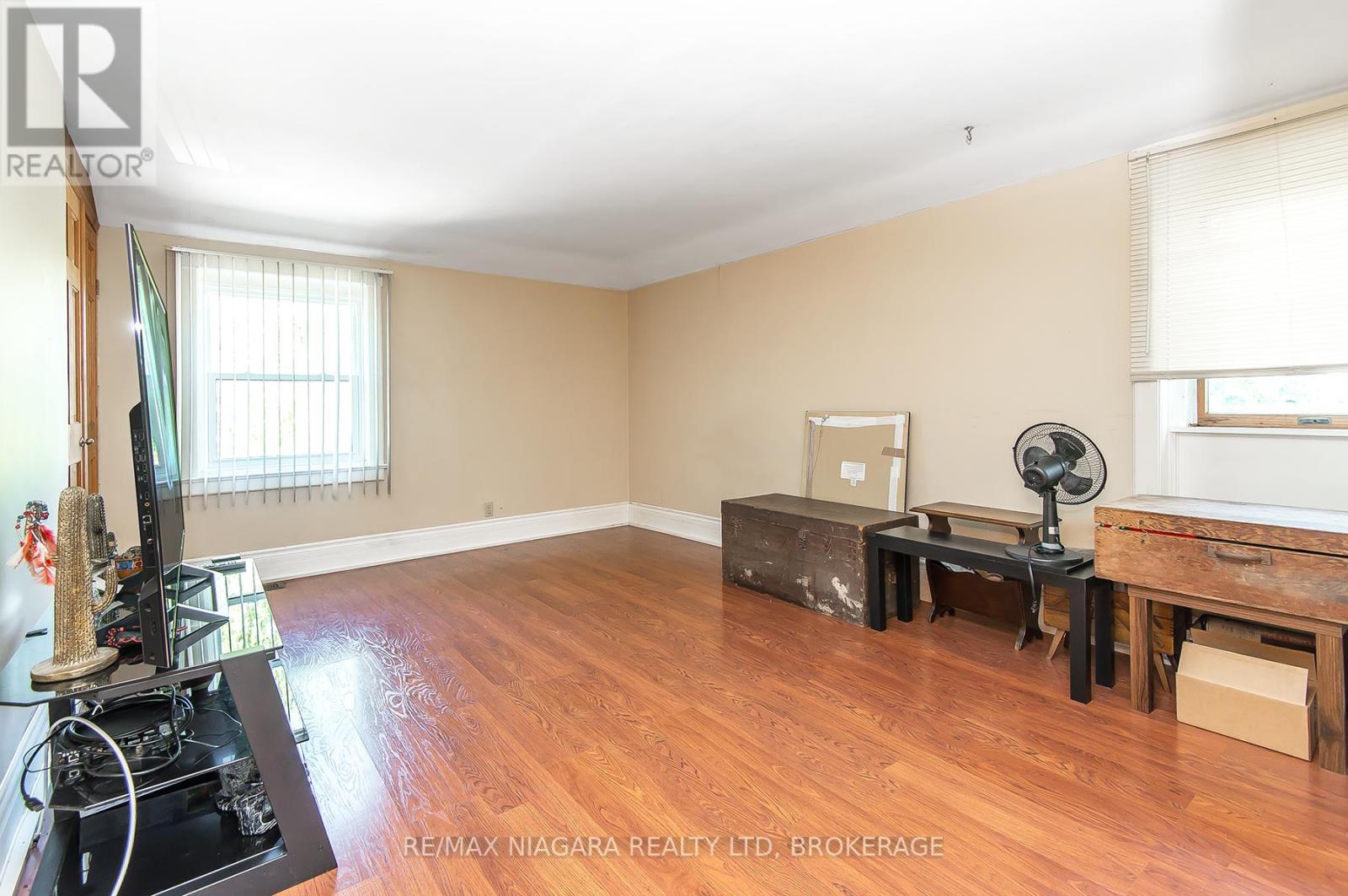 140 Lakeshore Road Property Photo 41