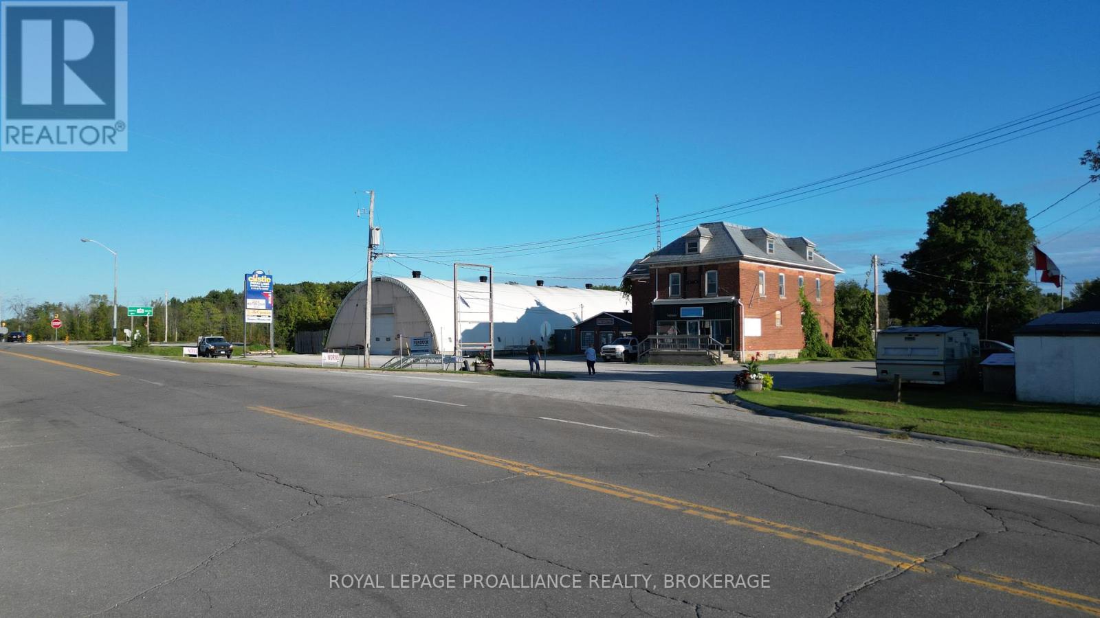 7719 Highway 42 Property Photo 1