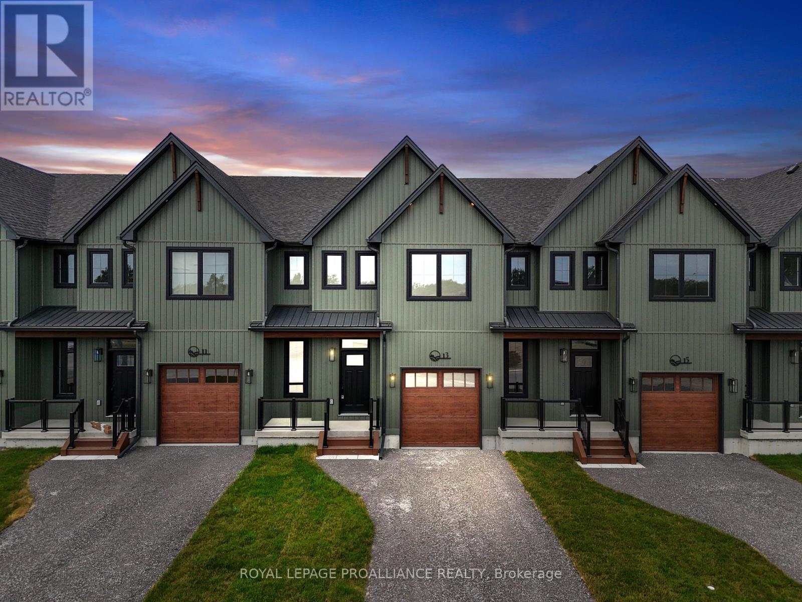 13 Hollingsworth Street Property Photo 2