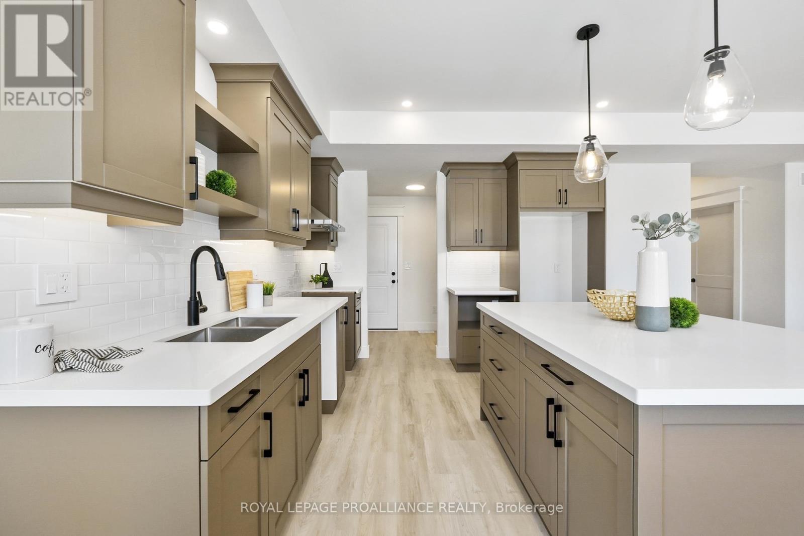 13 Hollingsworth Street Property Photo 20