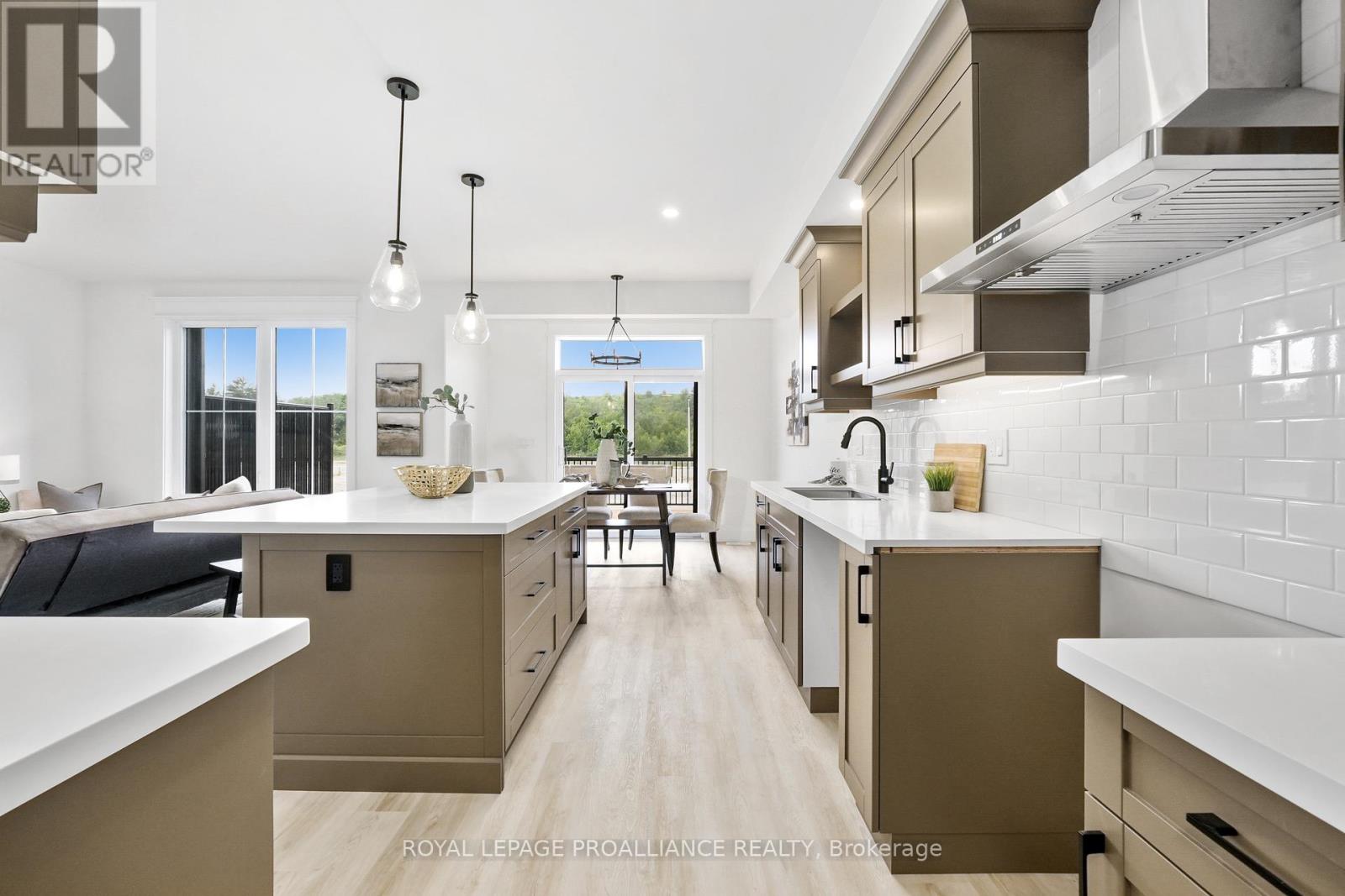 13 Hollingsworth Street Property Photo 25