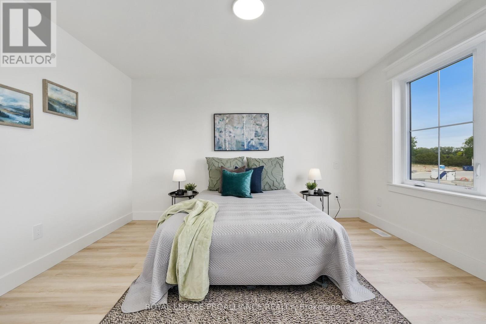 13 Hollingsworth Street Property Photo 31