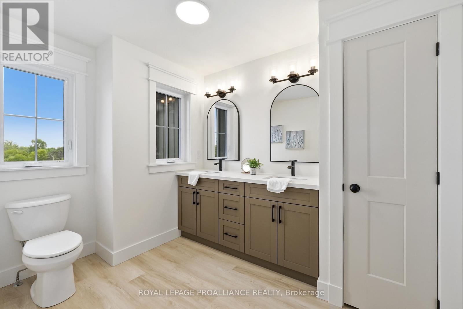 13 Hollingsworth Street Property Photo 34