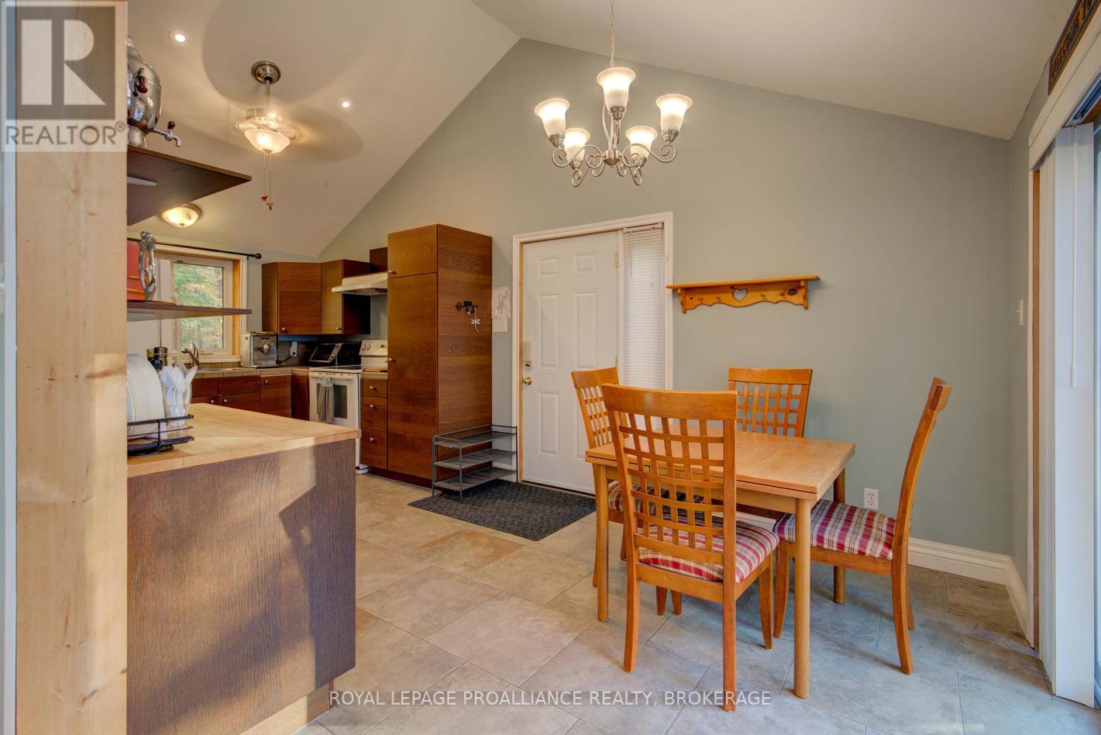 224 Island Drive Lane Property Photo 13