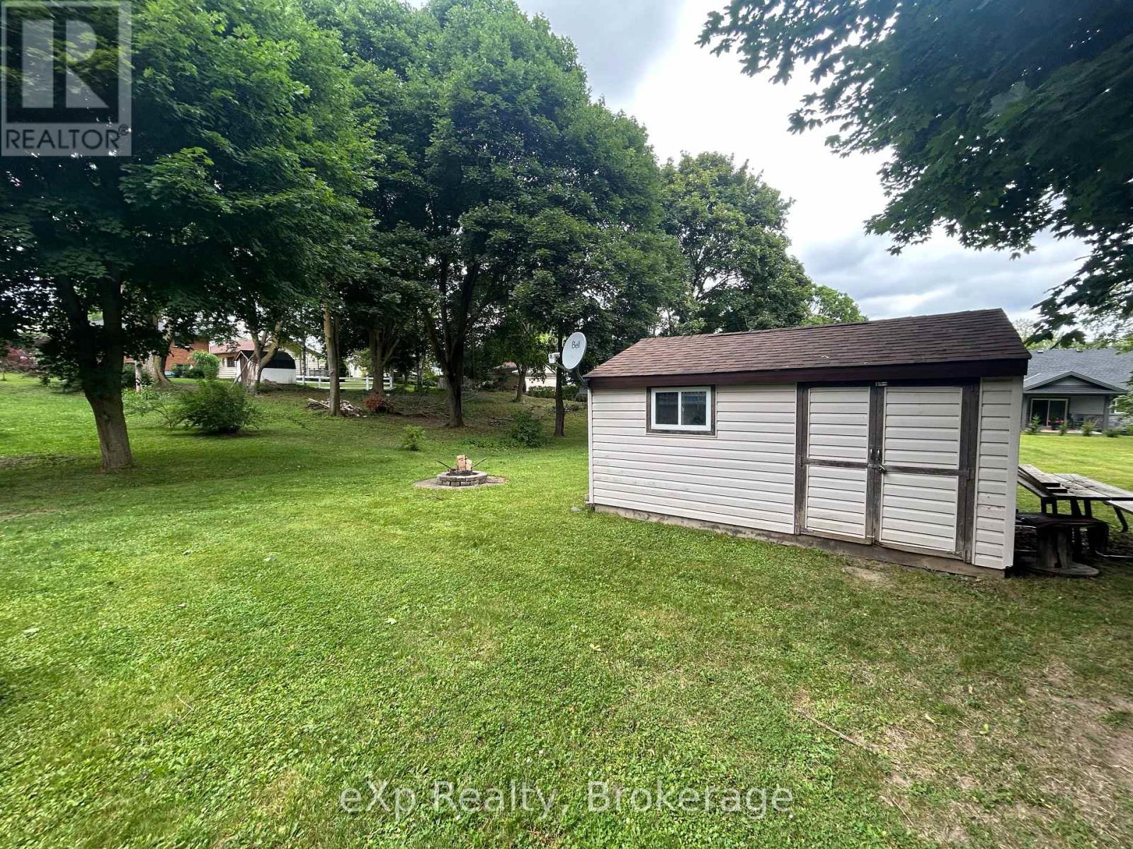 6 Bill Street Property Photo 33