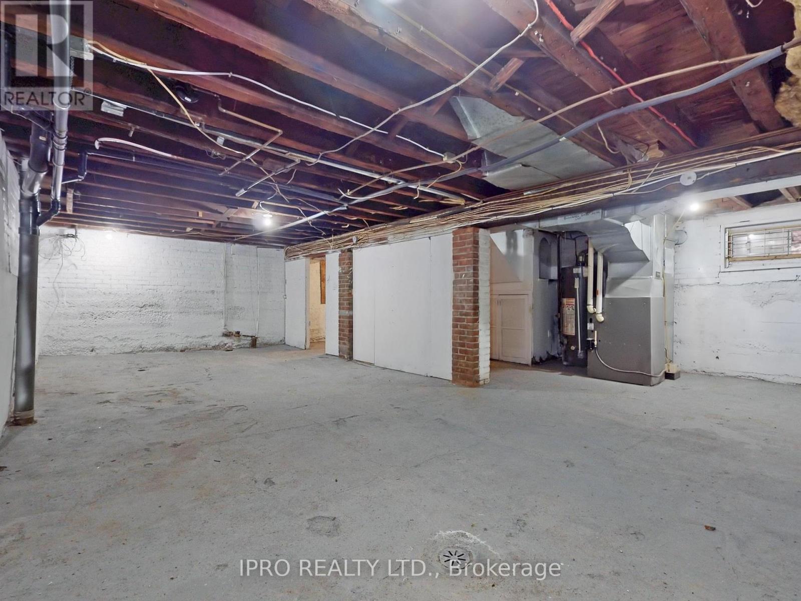 67 Aikman Avenue Property Photo 23