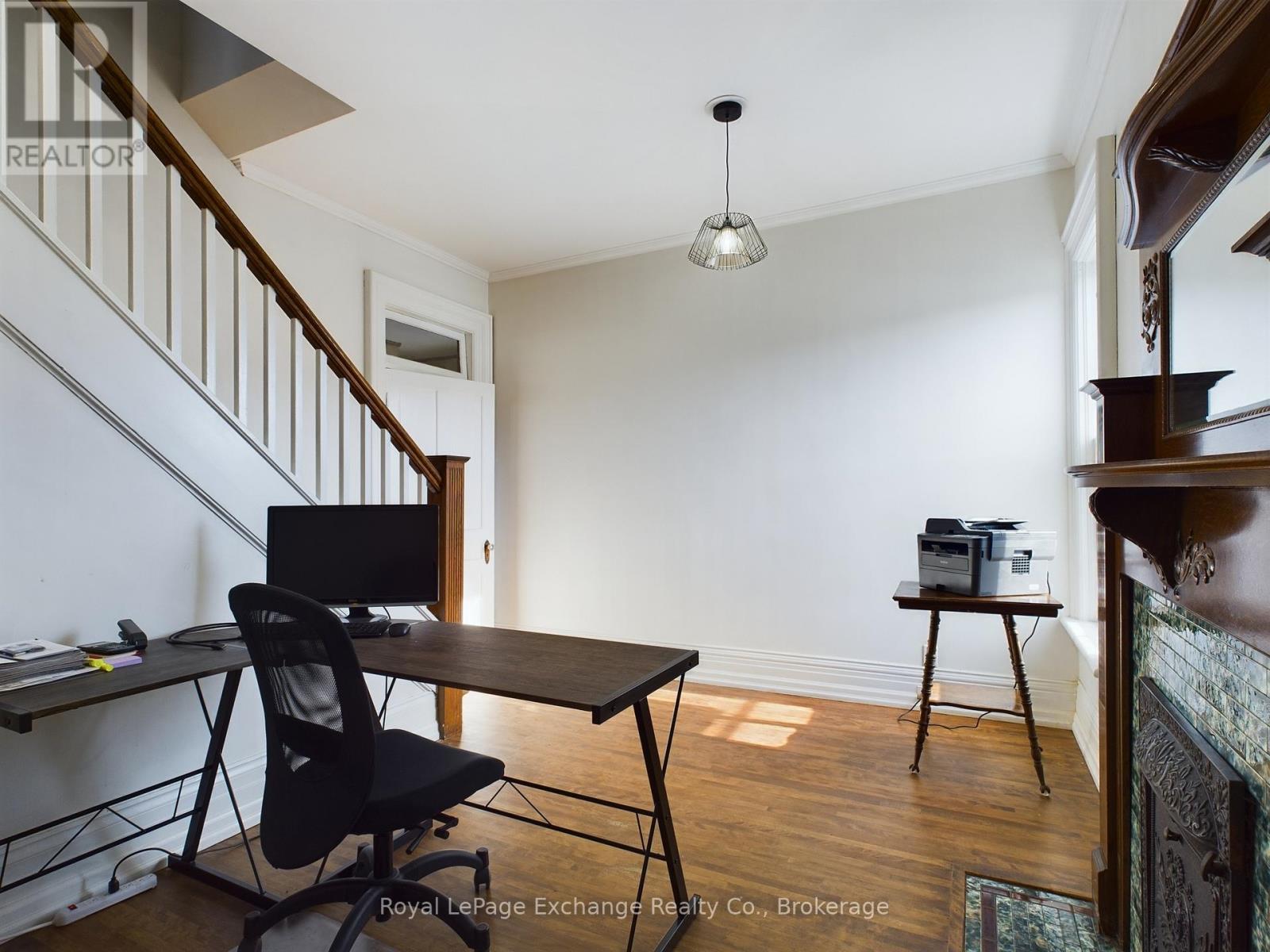 167 10th Street W Property Photo 23