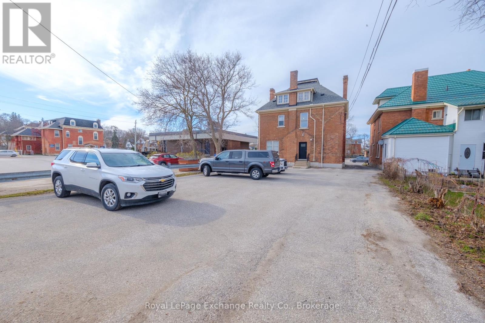 167 10th Street W Property Photo 35