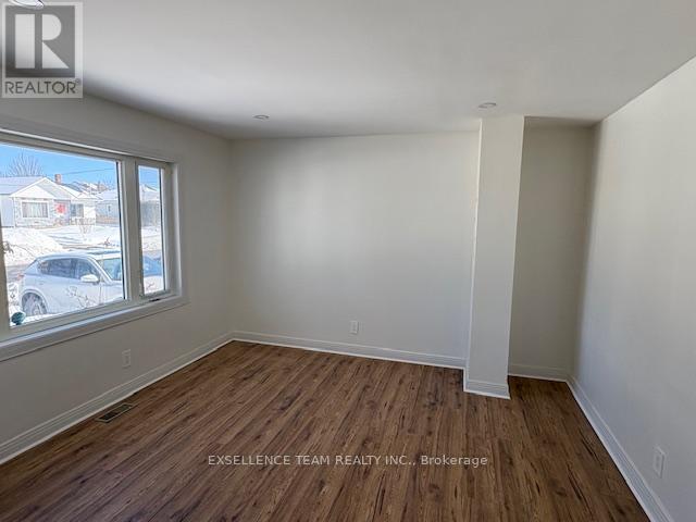69-73 Leonia Street W Property Photo 8