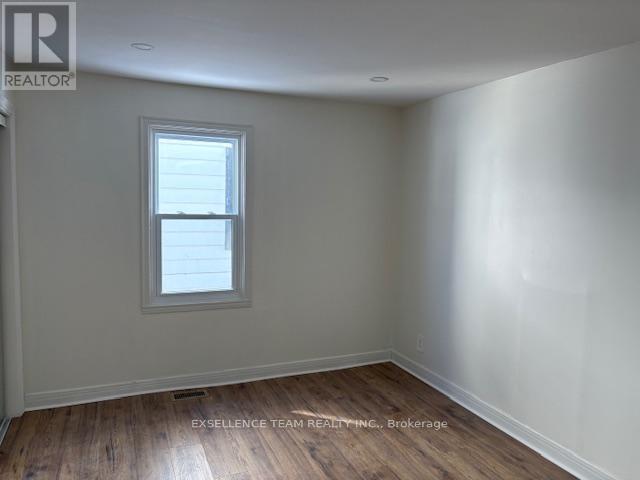 69-73 Leonia Street W Property Photo 10
