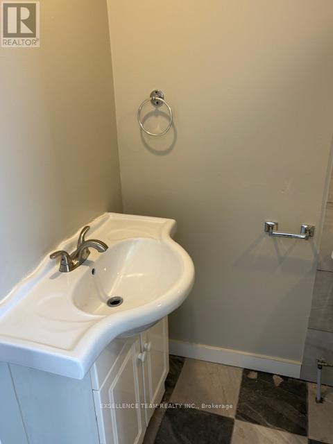 69-73 Leonia Street W Property Photo 13