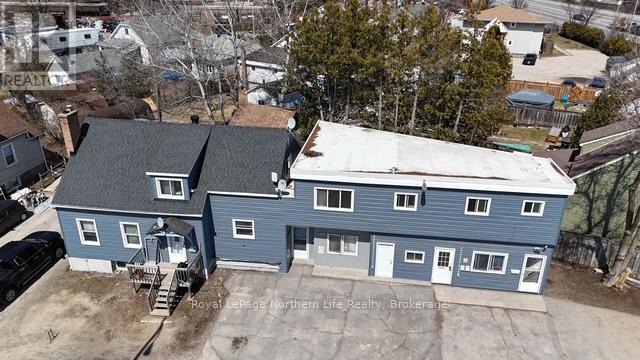 2060-2084 Cassells Street Property Photo 5