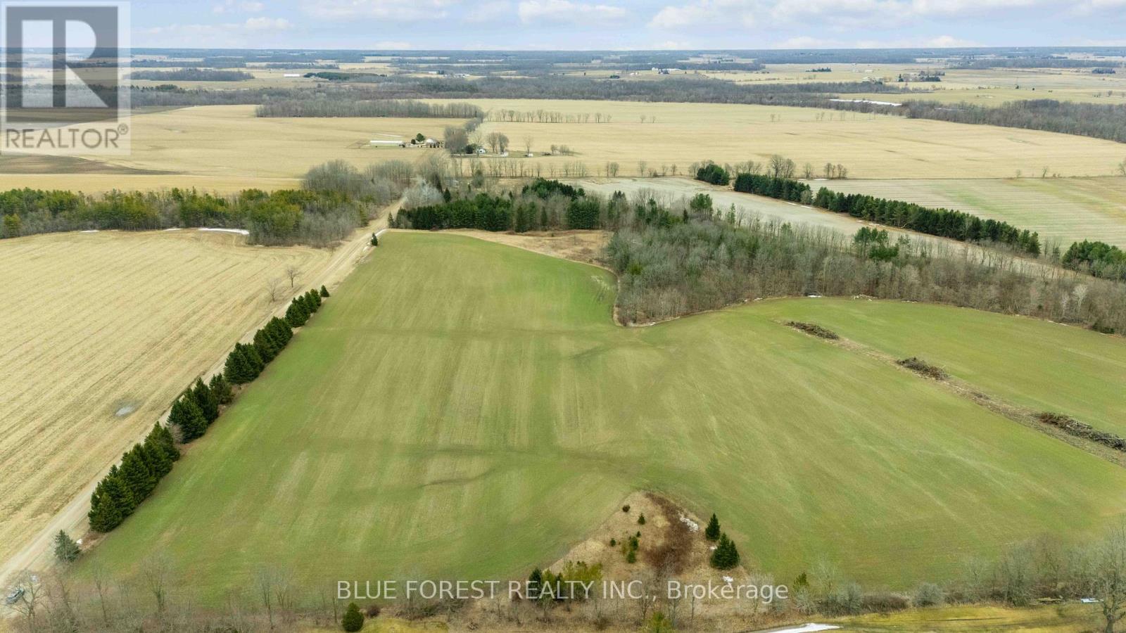 21111 Dundonald Road Property Photo 10