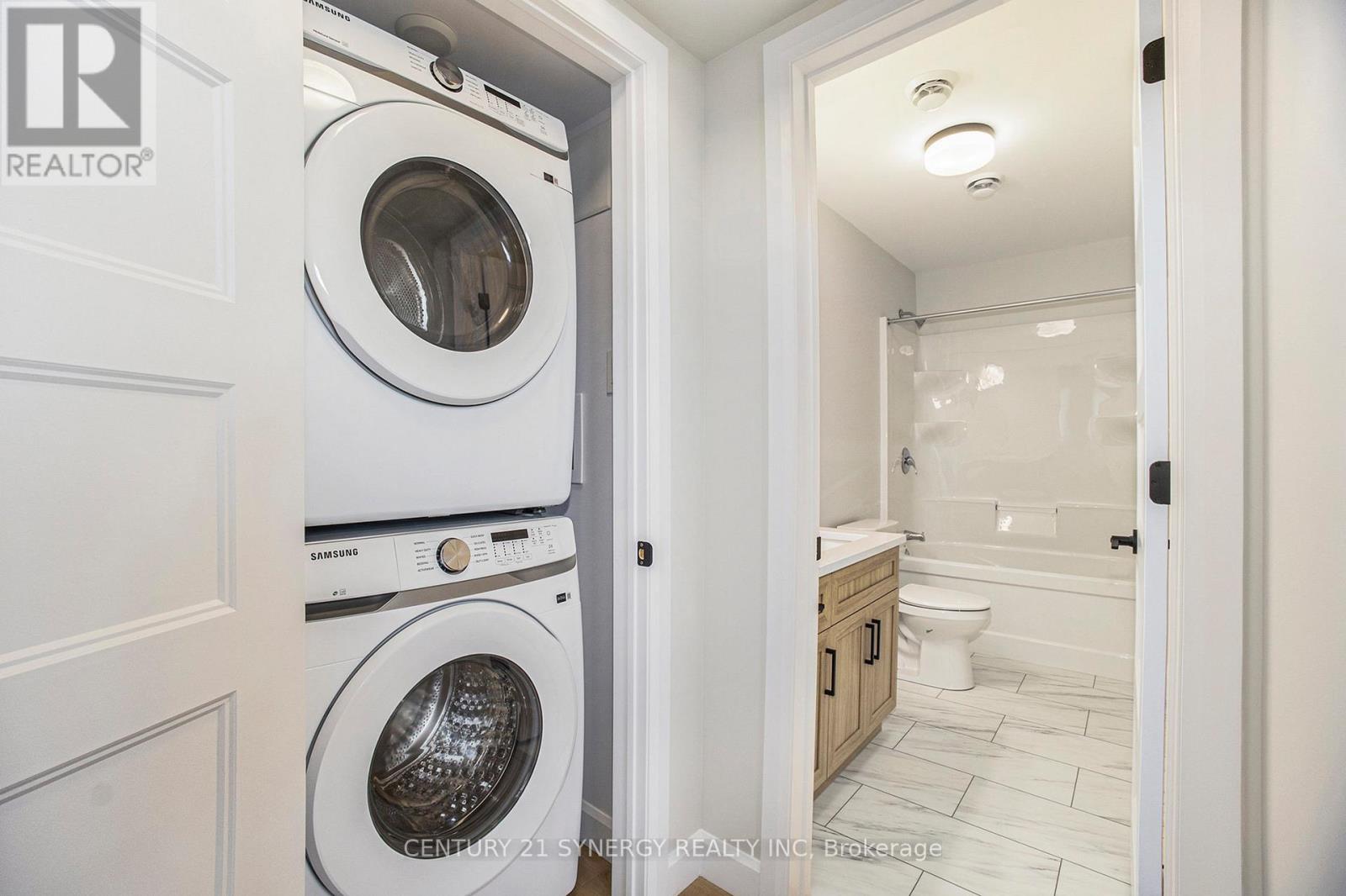 B - 65 Helen Street Property Photo 11