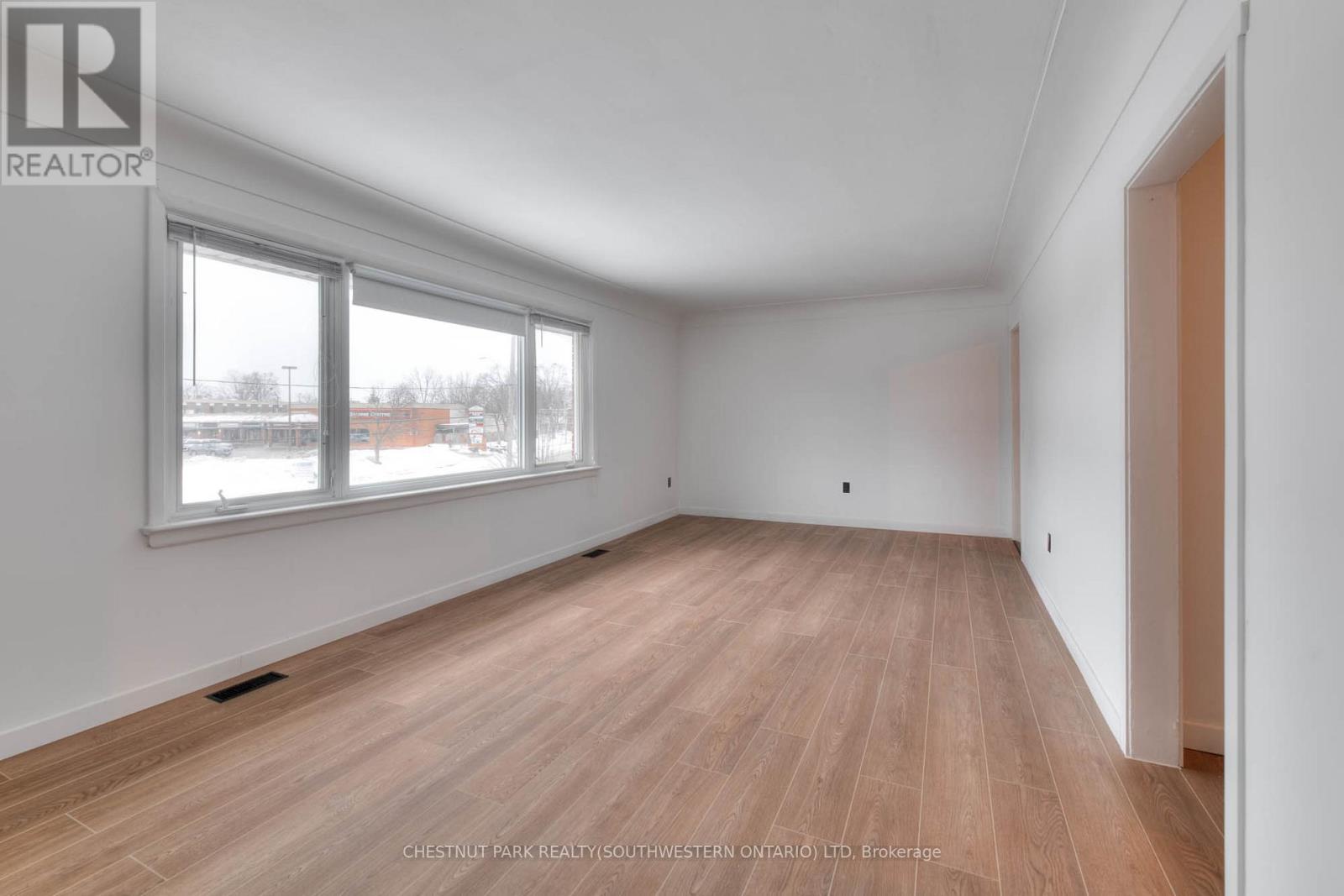 524 Krug Street Property Photo 6