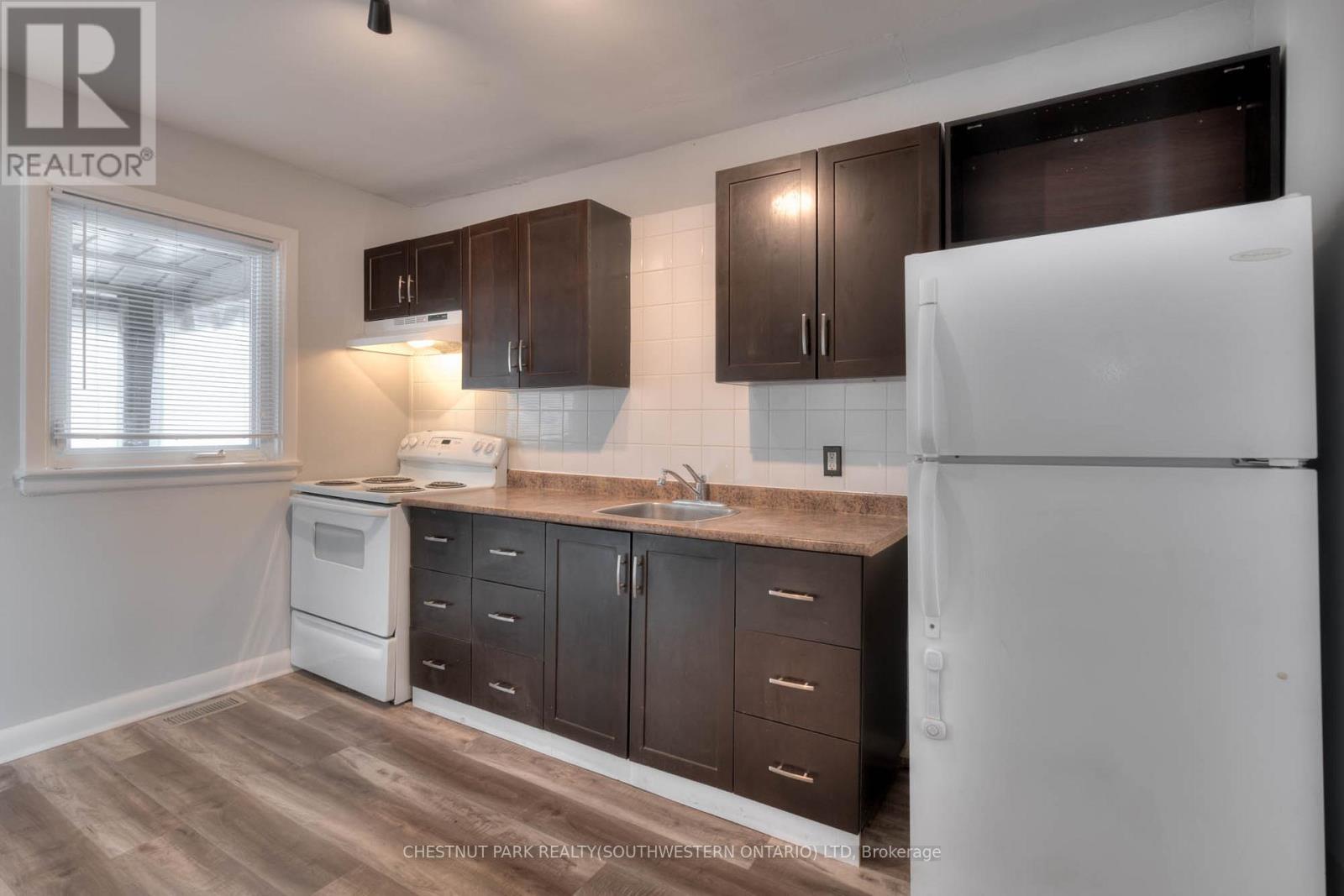 524 Krug Street Property Photo 10