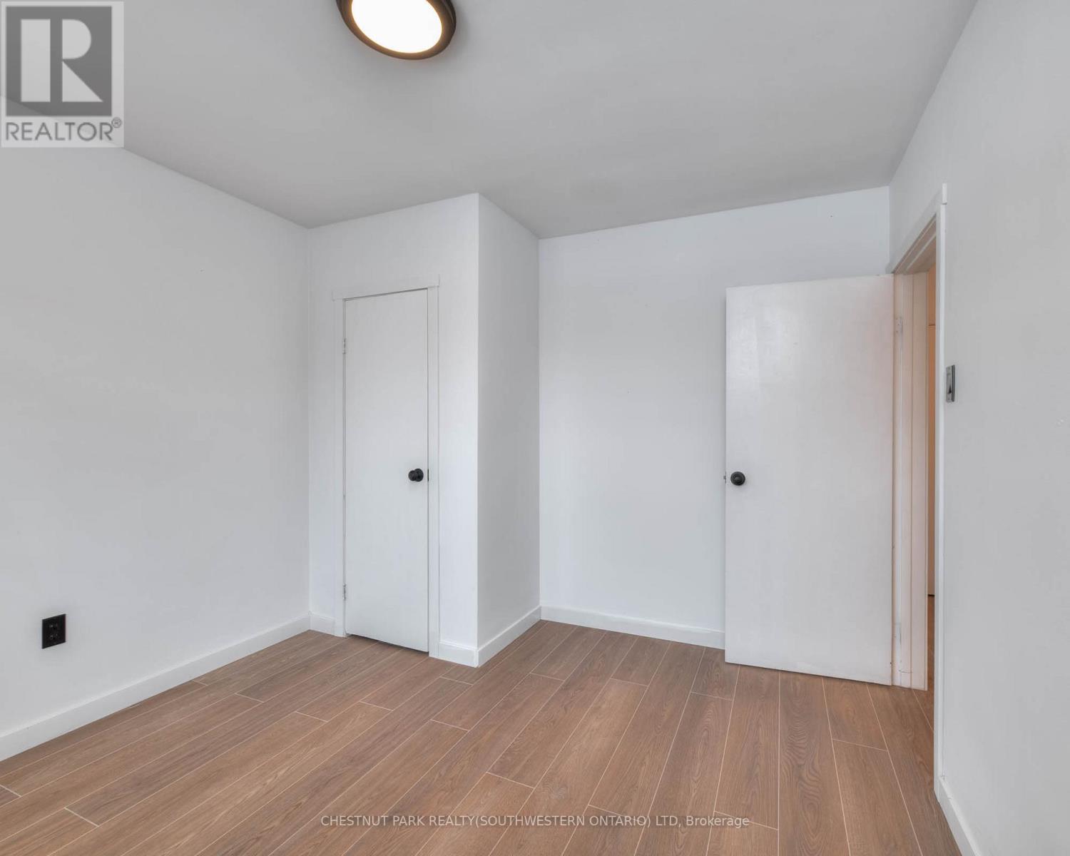 524 Krug Street Property Photo 15