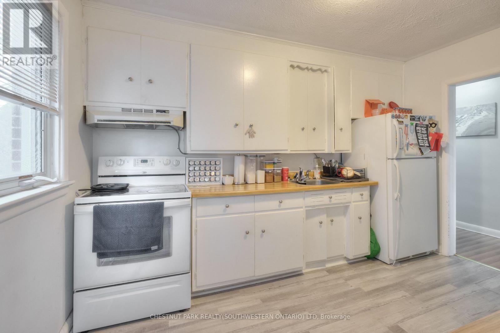 524 Krug Street Property Photo 23