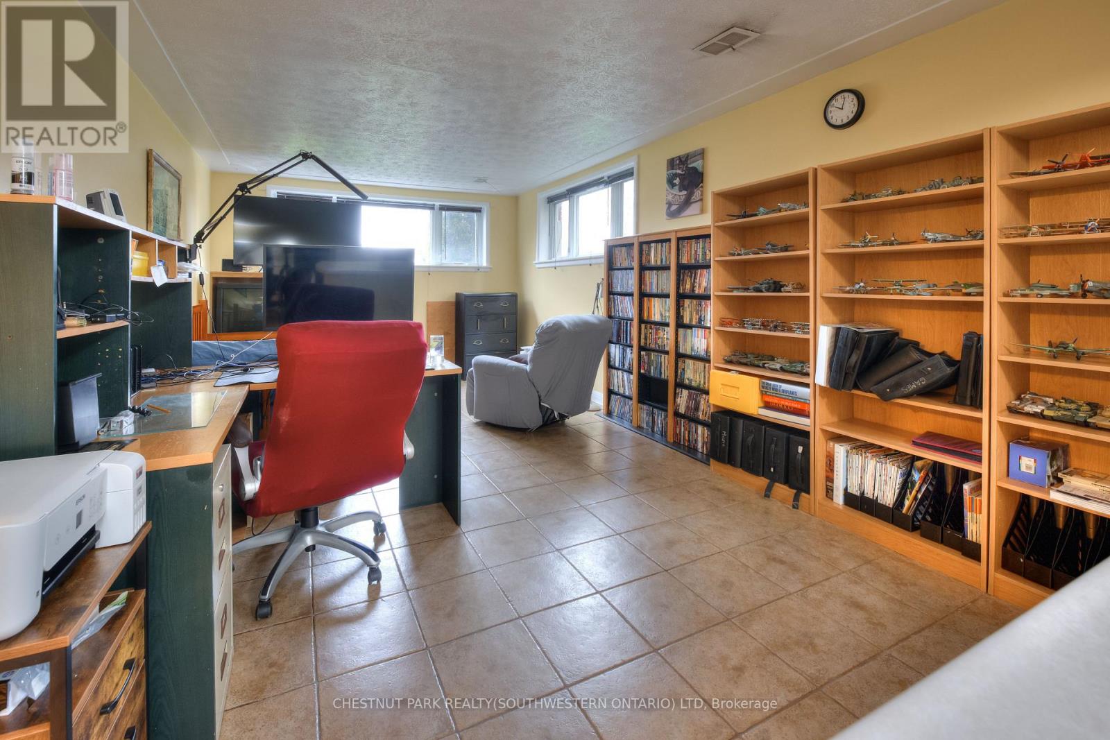 524 Krug Street Property Photo 30