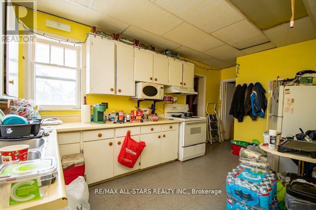 833 Crawford Dr Property Photo 9