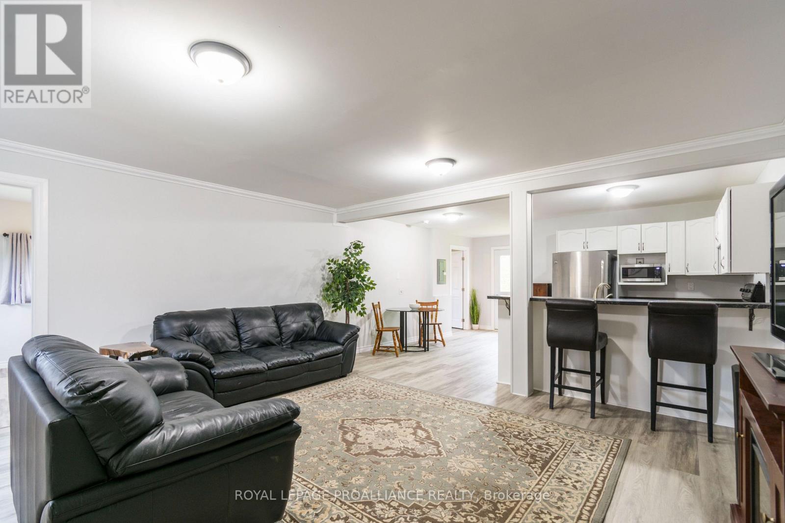 23b Mother's Road Property Photo 9