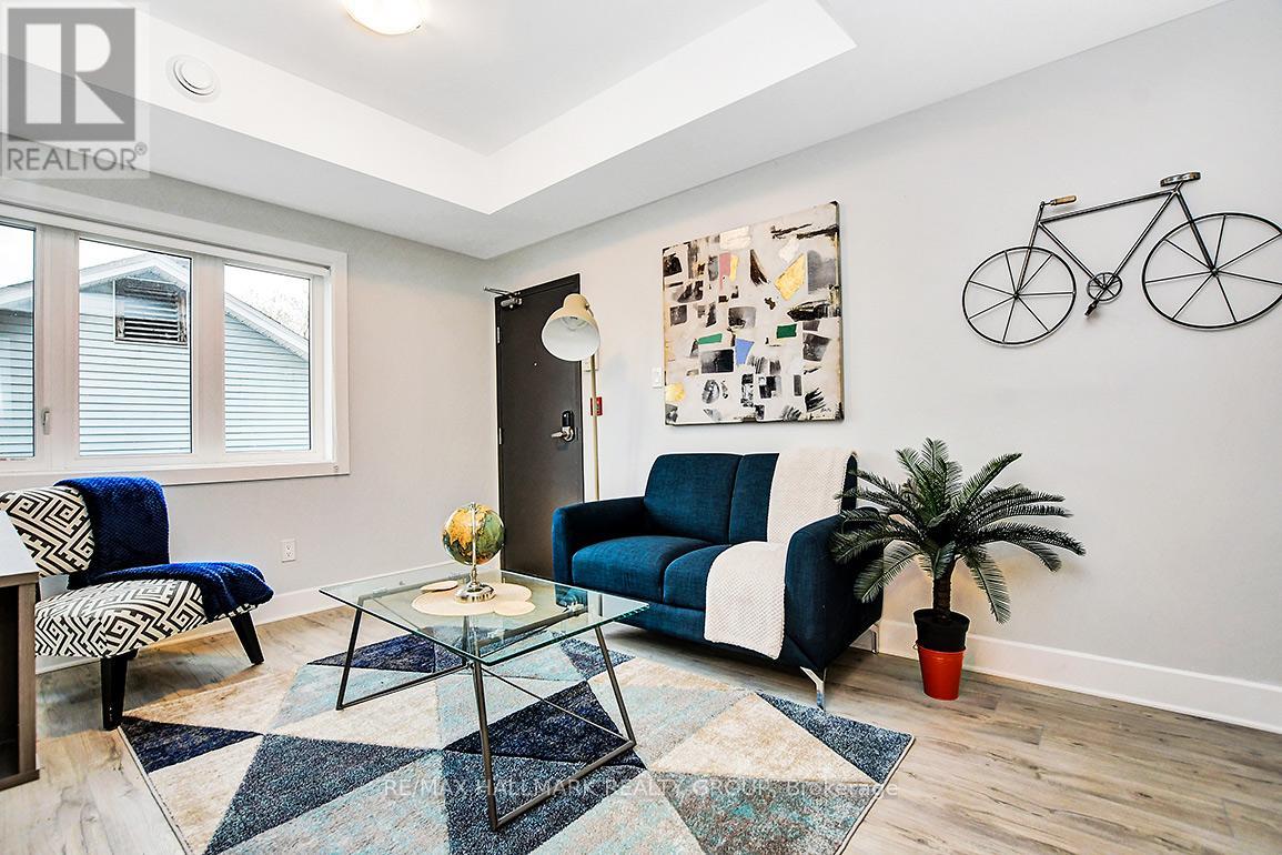 12 Jolliet Avenue Property Photo 19