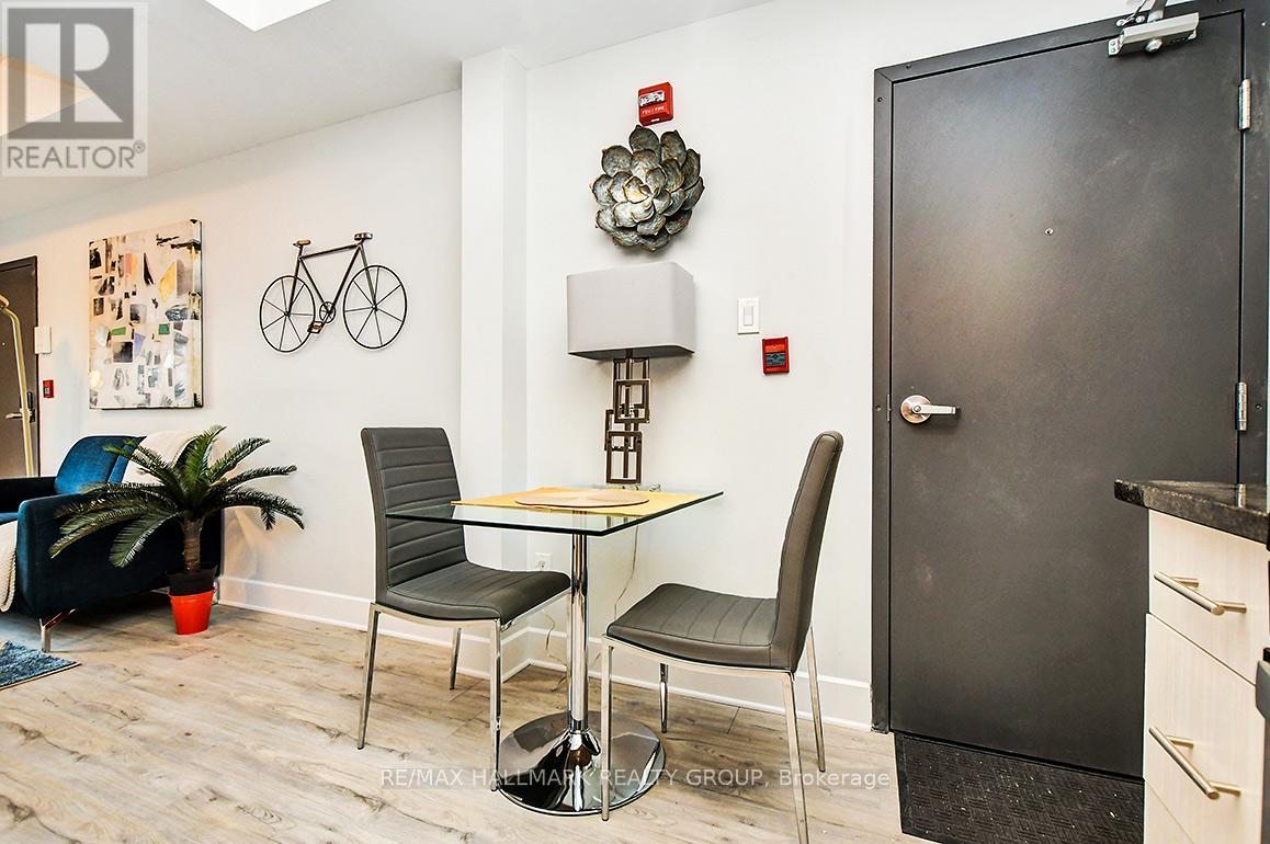 12 Jolliet Avenue Property Photo 25