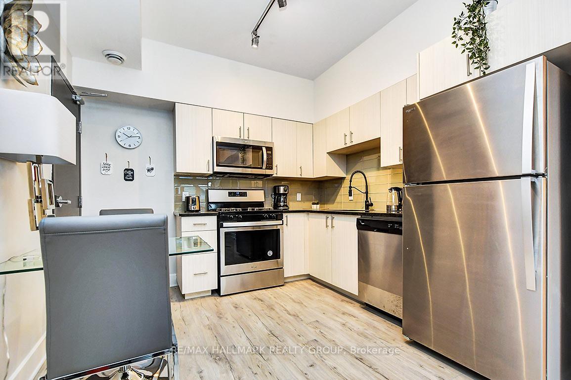 12 Jolliet Avenue Property Photo 27