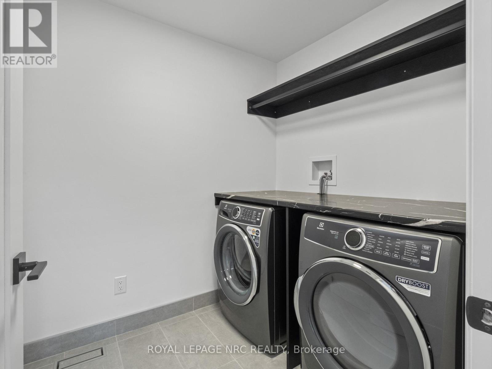 200 Klager Avenue Property Photo 23