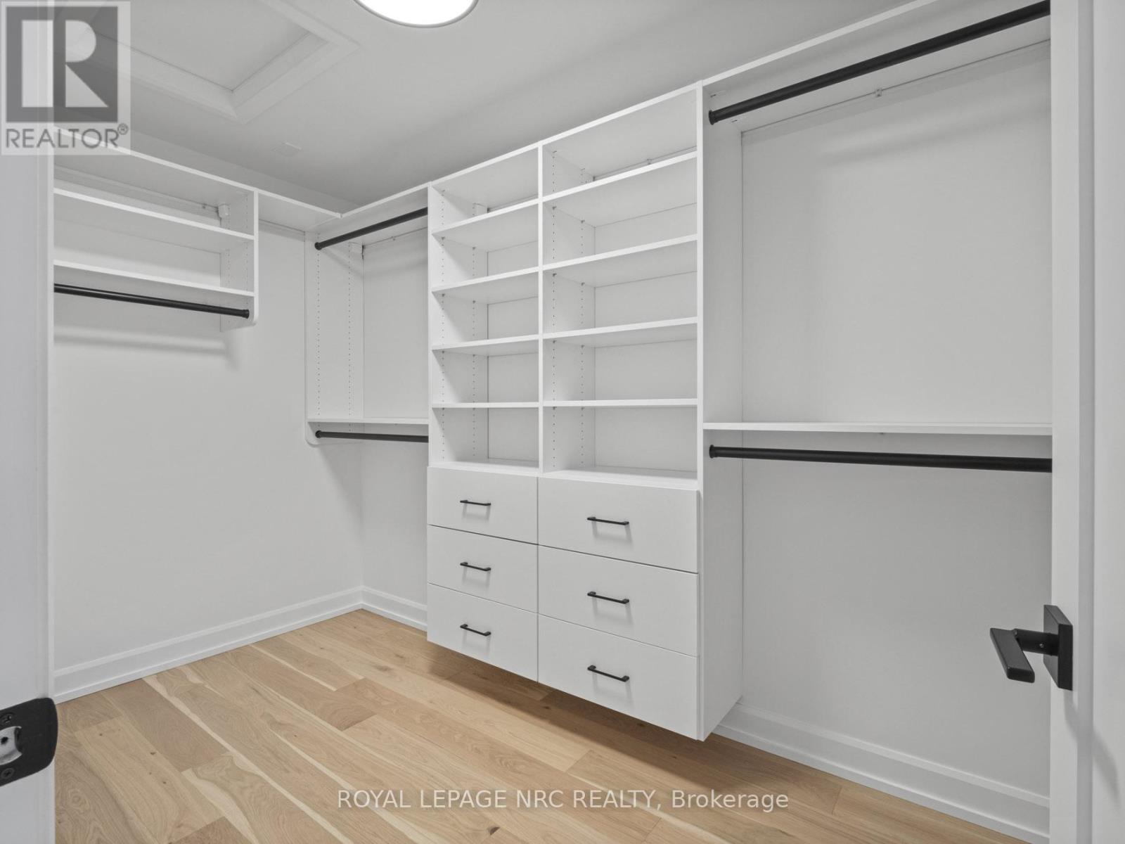 200 Klager Avenue Property Photo 28
