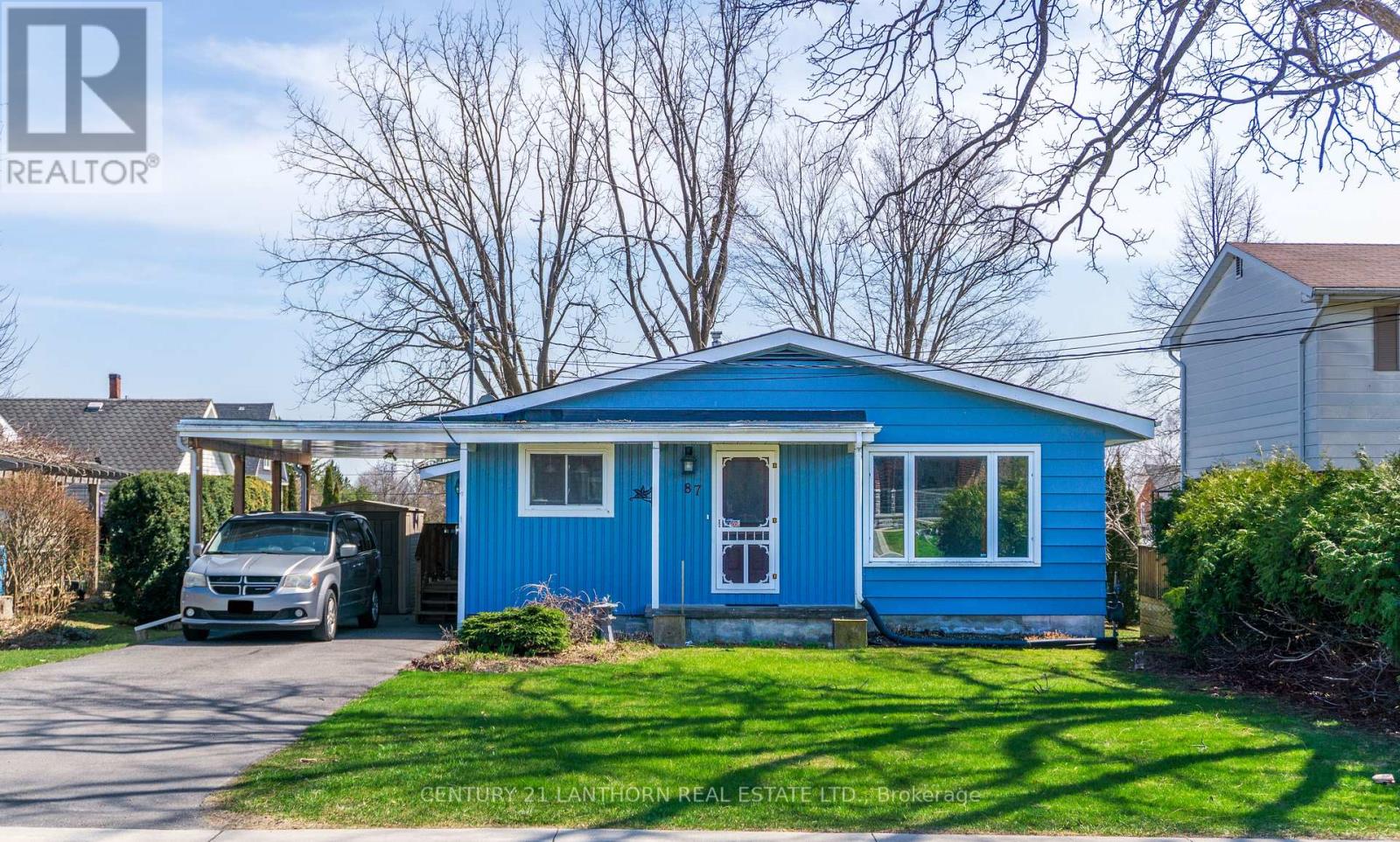 87 Sanford Street Property Photo