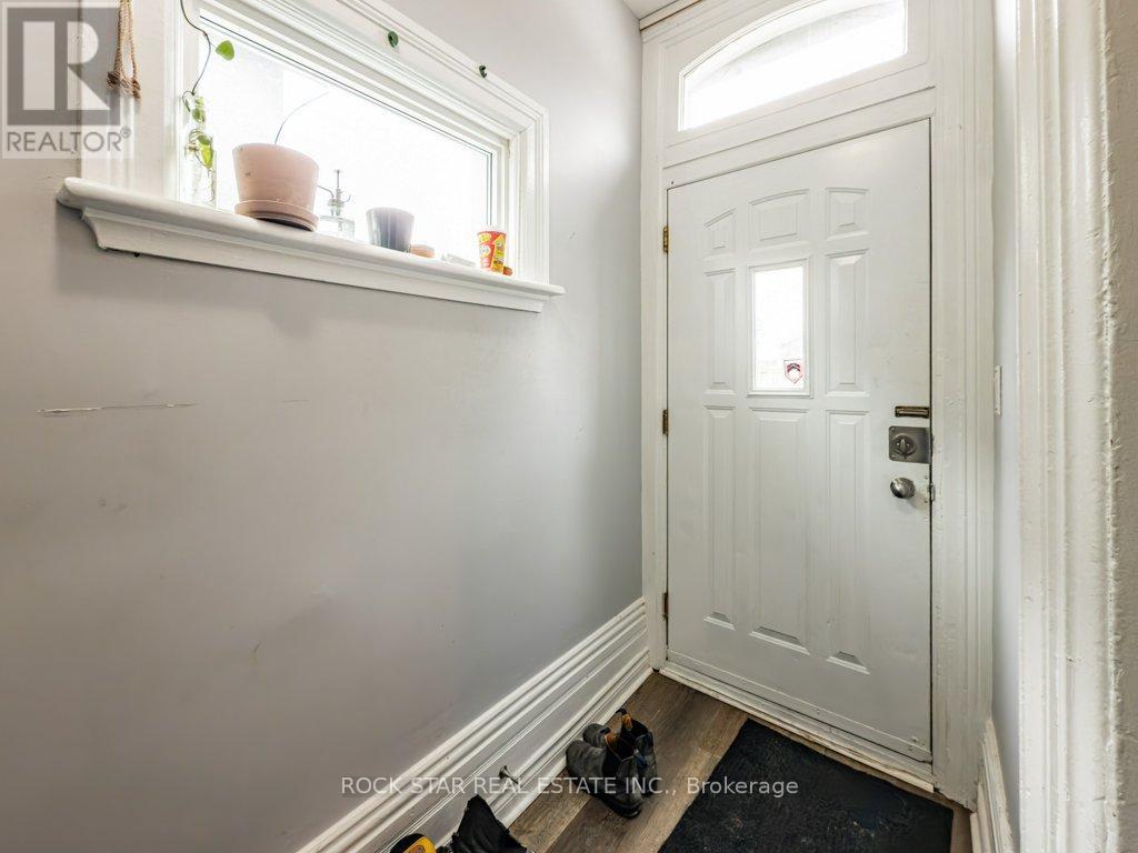 28 Ontario Street Property Photo 3