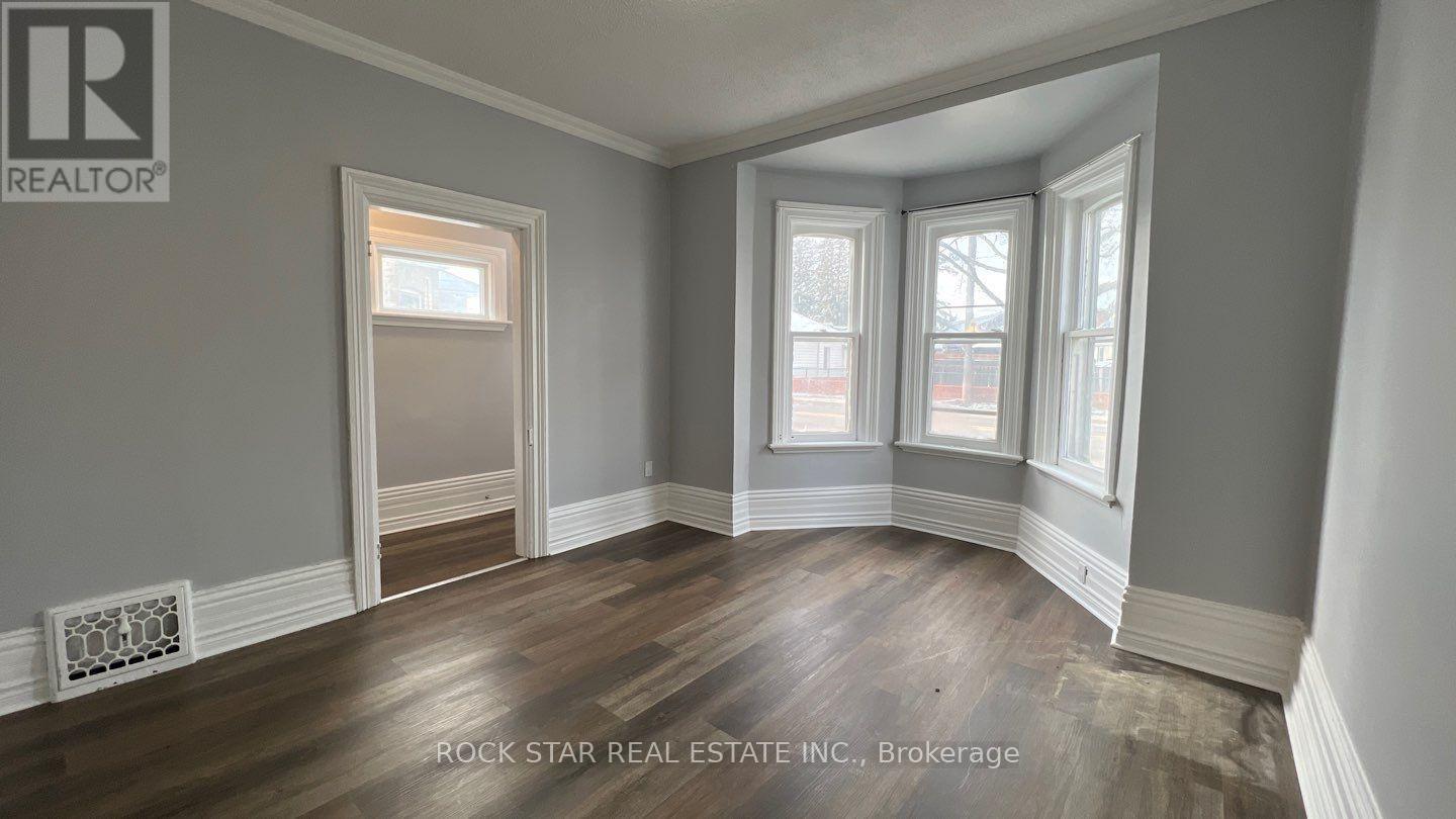 28 Ontario Street Property Photo 5