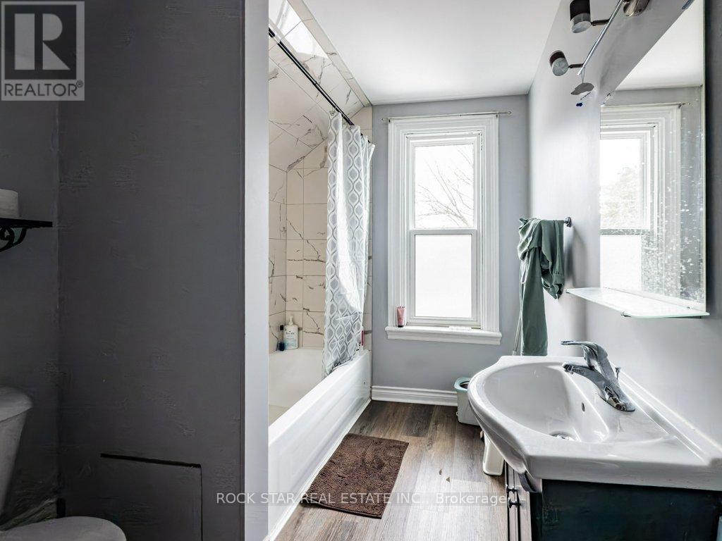 28 Ontario Street Property Photo 15