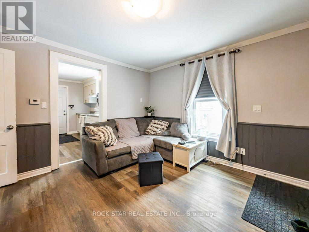 28 Ontario Street Property Photo 20