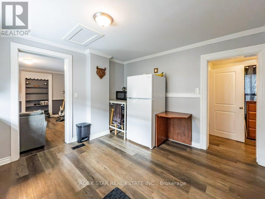 28 Ontario Street Property Photo 25