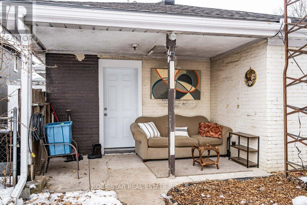 28 Ontario Street Property Photo 31