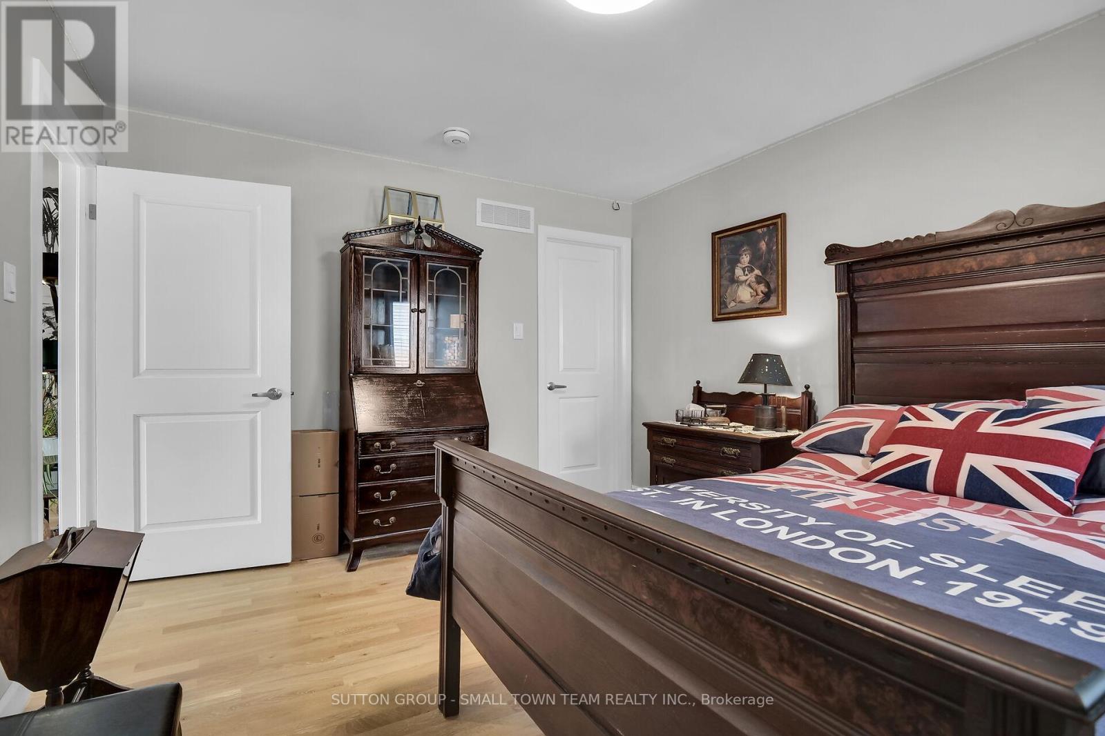162 Roland Street Property Photo 19