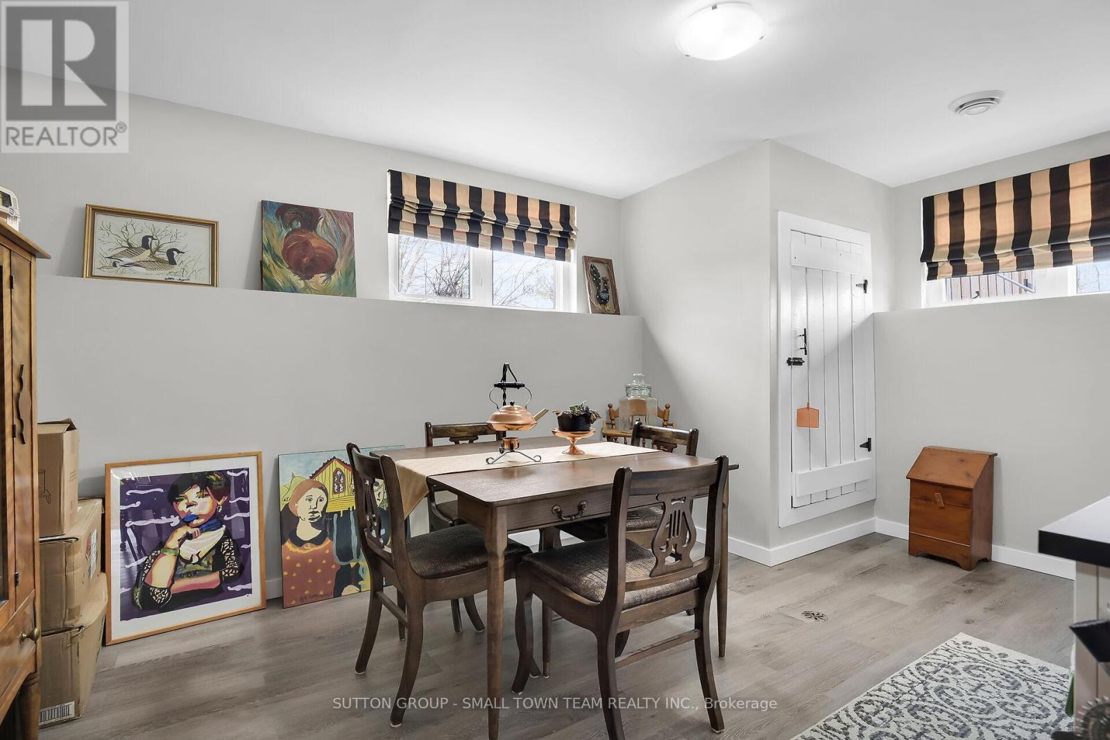 162 Roland Street Property Photo 33