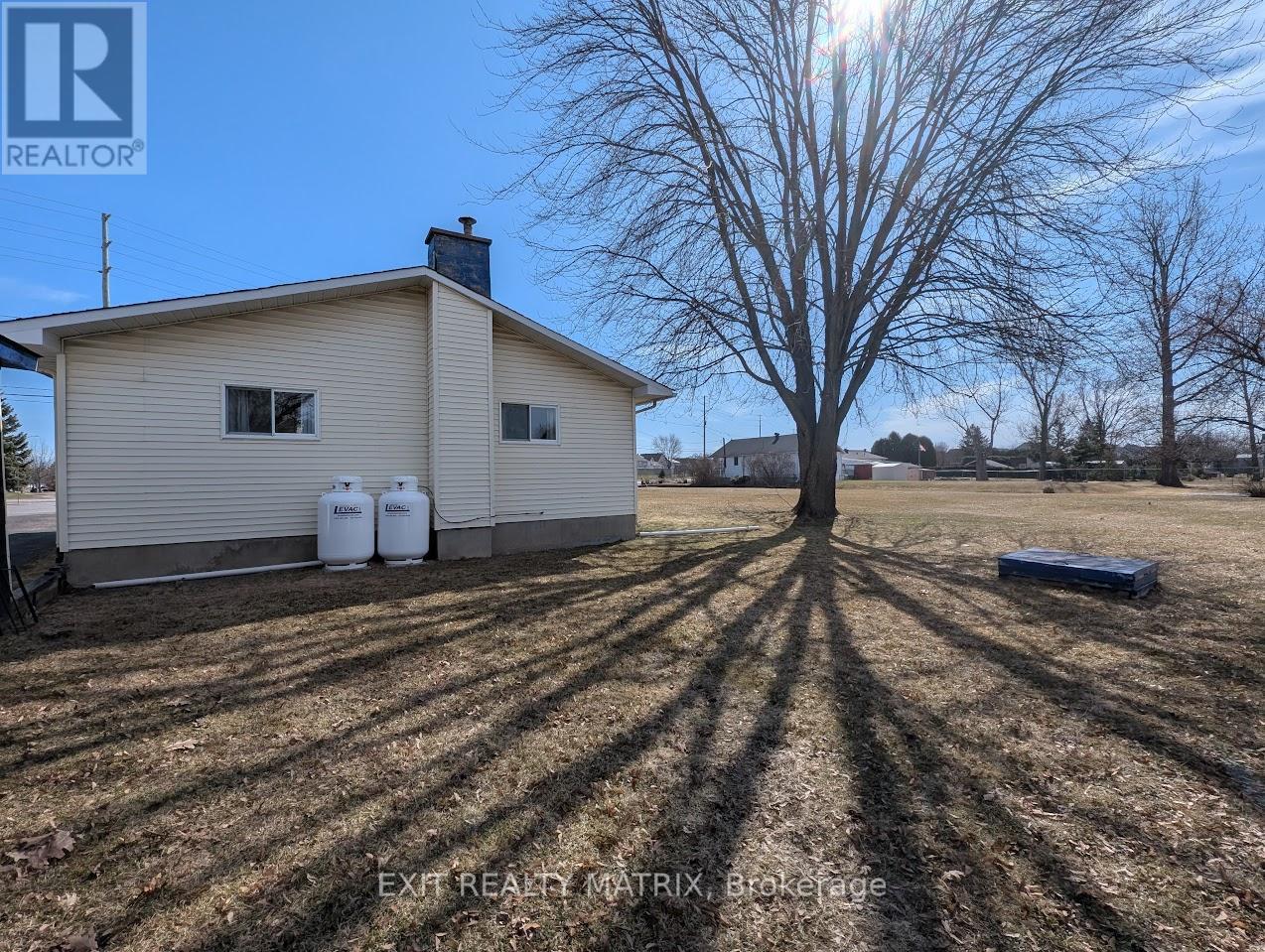 1632 Trim Road Property Photo 5