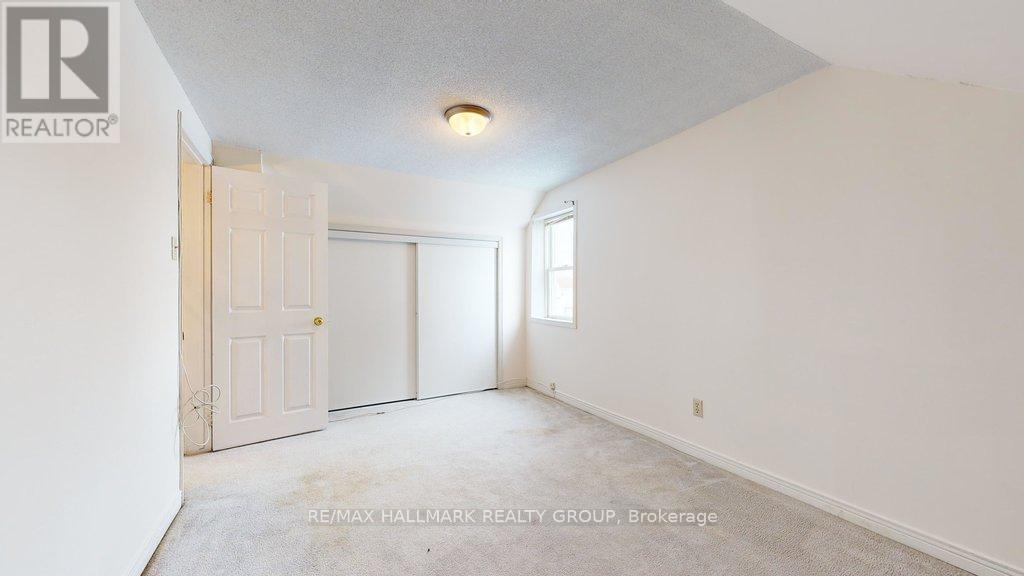 21 Elgin Street E Property Photo 15