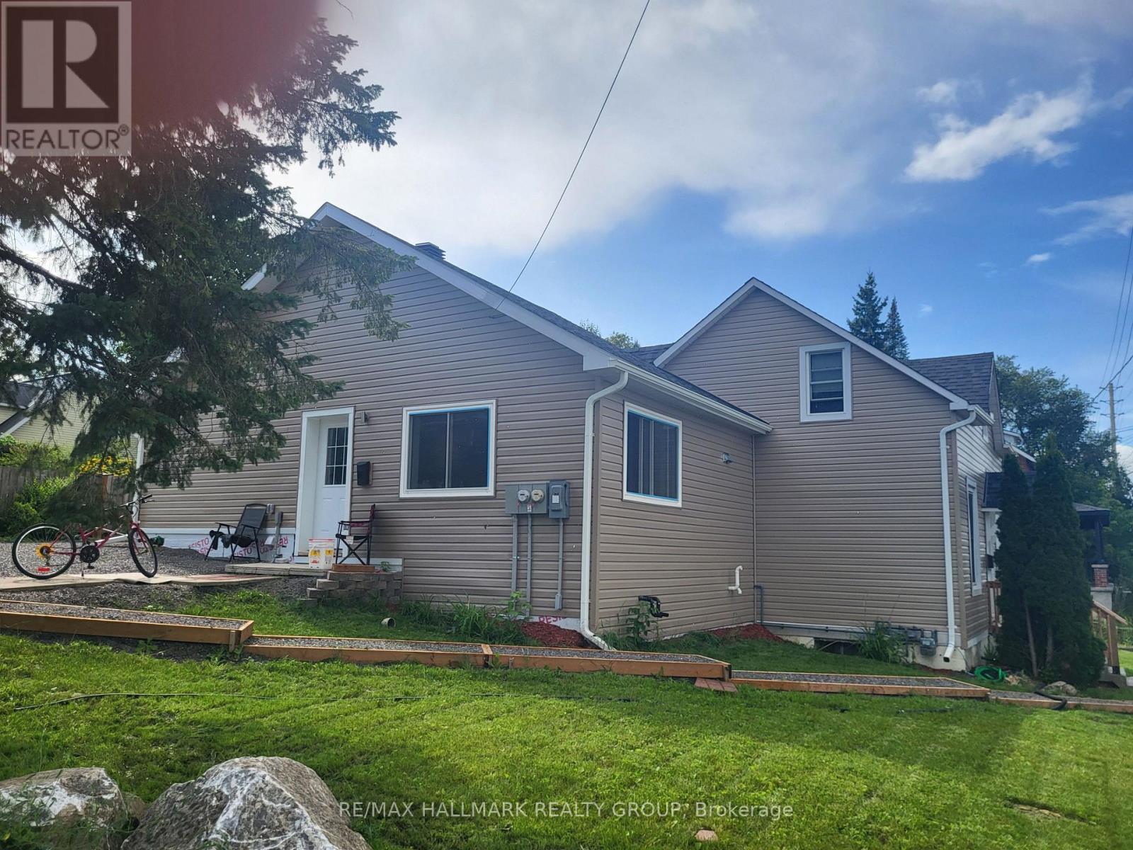 21 Elgin Street E Property Photo 16