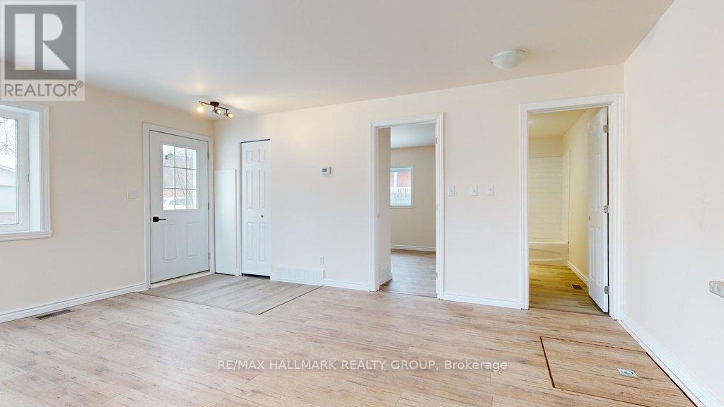 21 Elgin Street E Property Photo 21