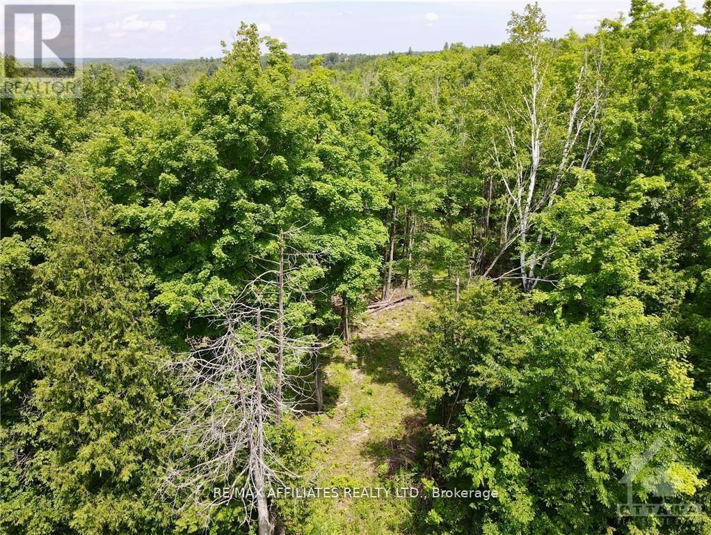 1375 Sheridan Rapids Road Property Photo 3